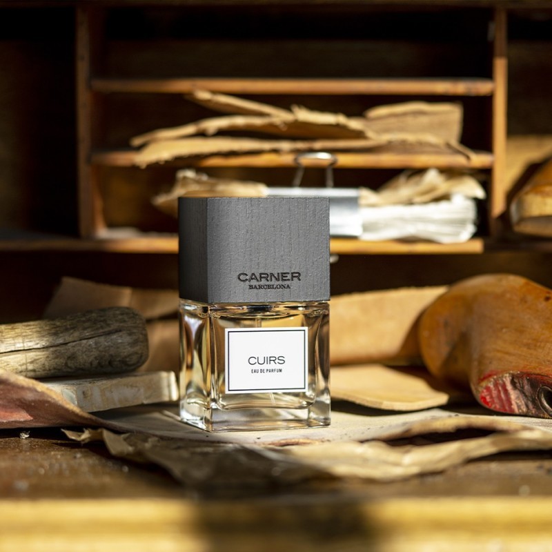 Аромат Carner Barcelona Palo Santo – Путешествие в мир древесных нот